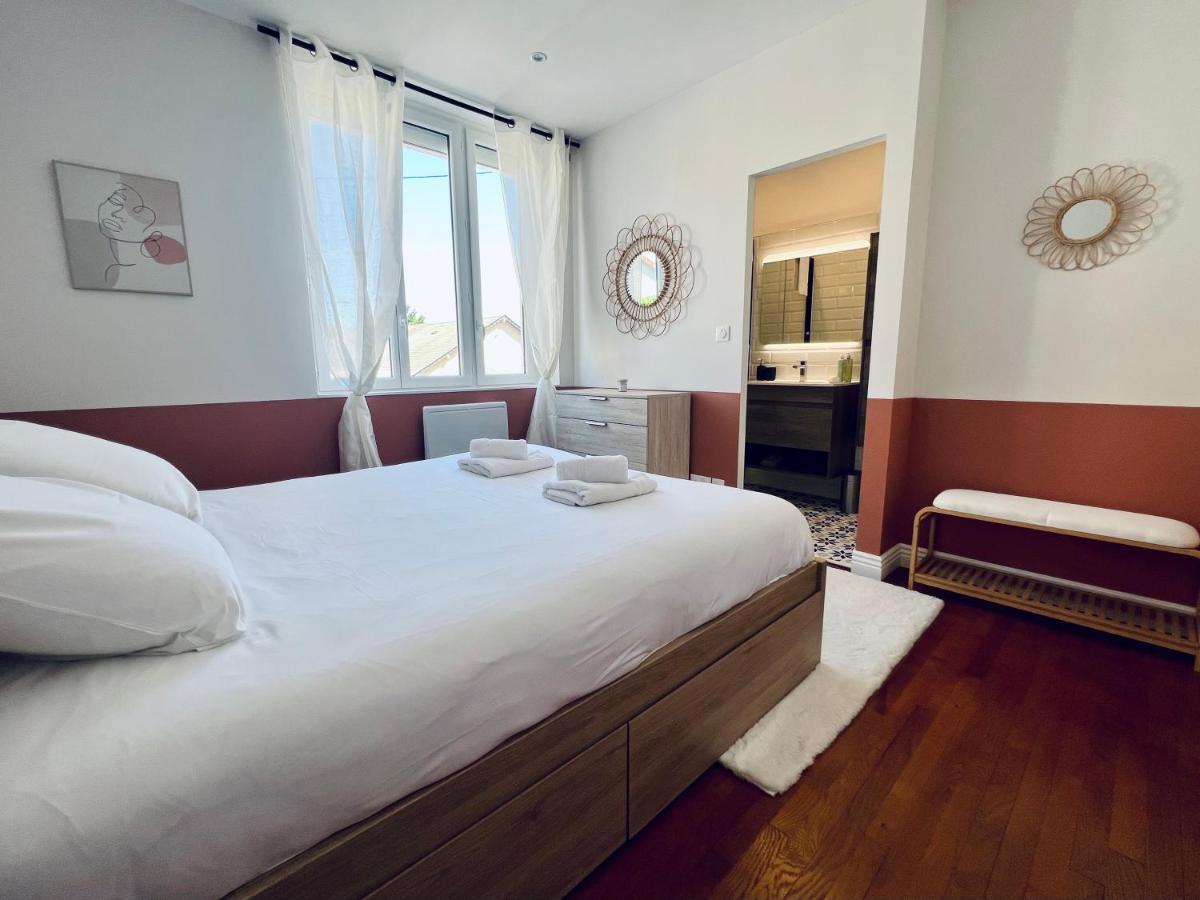 "Le Theodore" Appartement Charmant Proche Gare Avec Place De Parking Devant, Quartier Tres Calme, By Primo C0Nciergerie Nevers Bagian luar foto